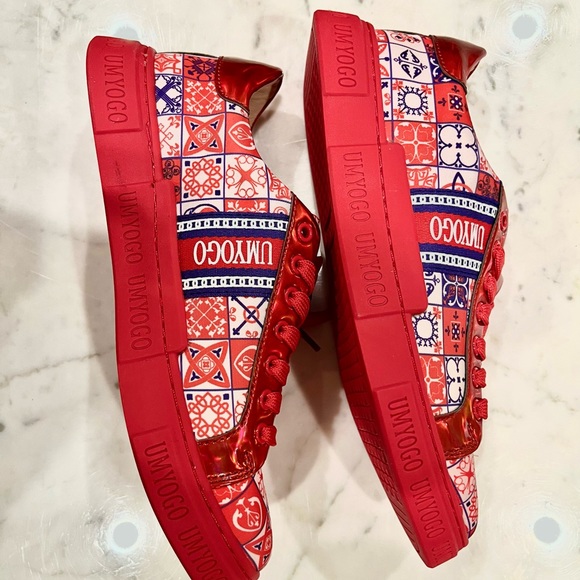 UMYOGO Men's Fashion Athletic shoes. - Picture 3 of 12